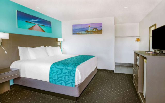 Howard Johnson by Wyndham Gananoque