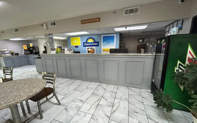 Days Inn by Wyndham Dublin GA