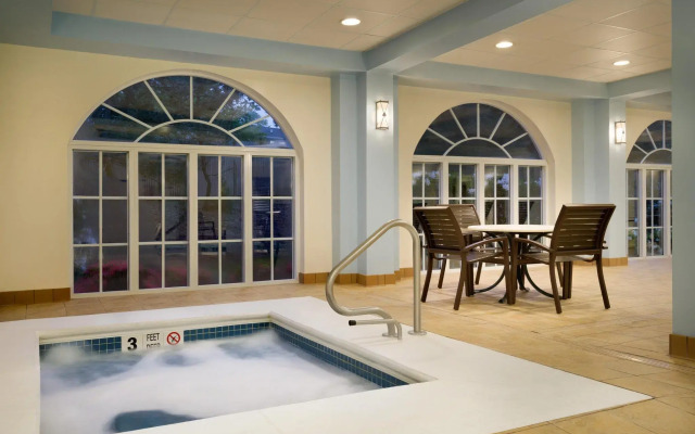 Hampton Inn & Suites Newport/Middletown