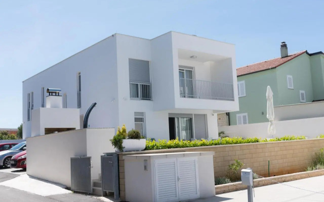 Luxury Villa Teuta with Heated Pool