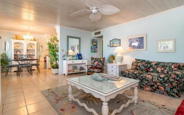 Palm Cay 4