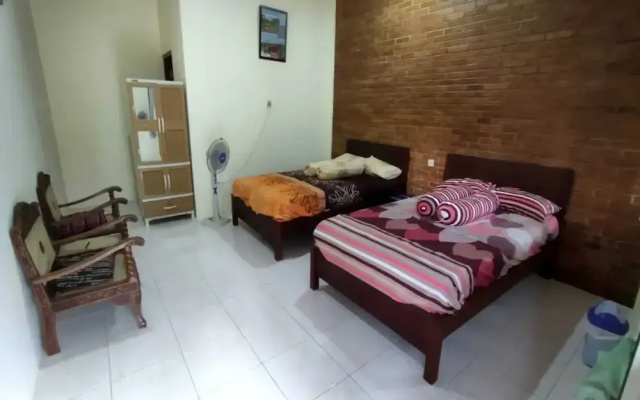 Borobudur Kampung Homestay - Sri Udaneni