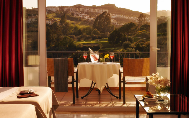 La Cala Resort