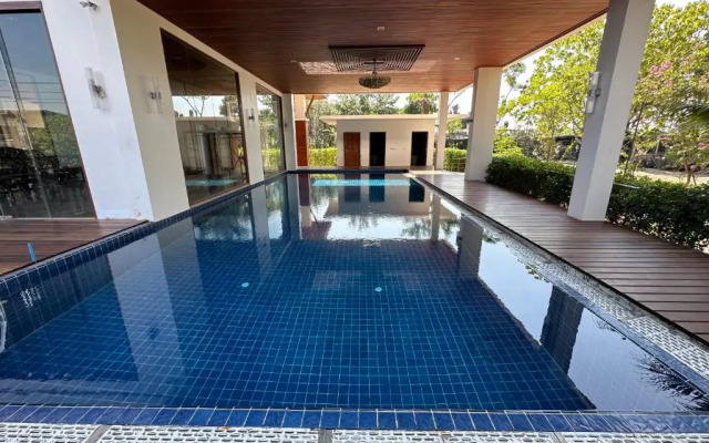 Damnoen Care Resort