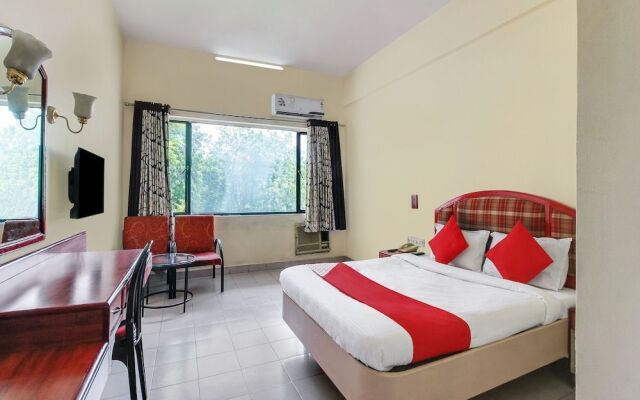 Oyo 60852 Hotel Residency Park
