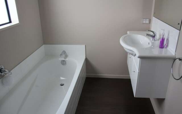 3 Bellbird Place