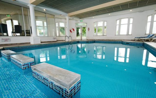 Abbey Lawn Hotel