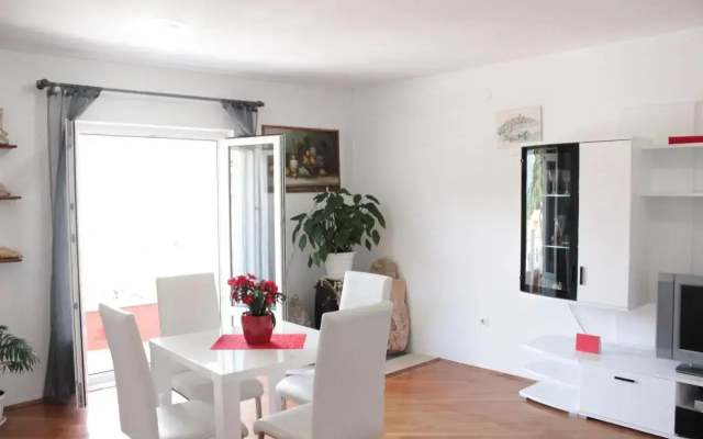 Apartments Ustavdic