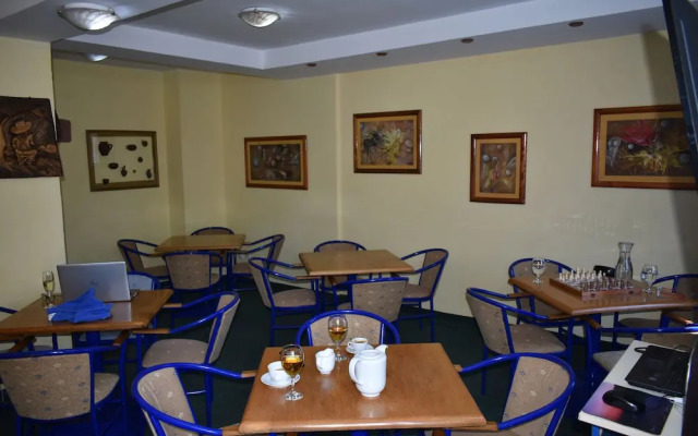 The Story of Hotel Mramor