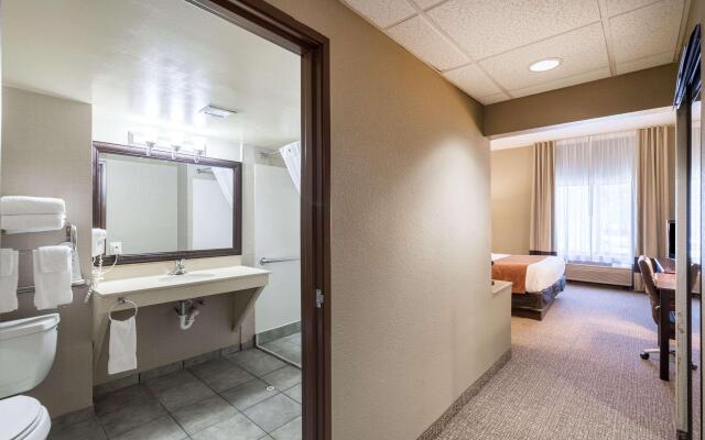 Comfort Suites Austin Airport