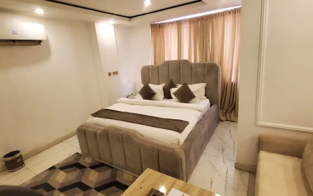 The Palms Hotel
