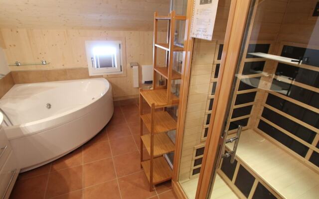 Luxurious Chalet Near Ski Area in Murau