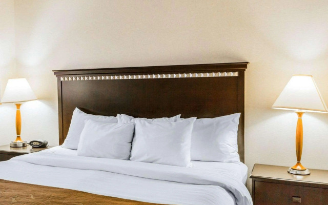 Comfort Suites Denver North - Westminster