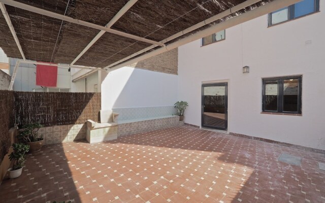 Modern Catalan Apartments by Olala Homes