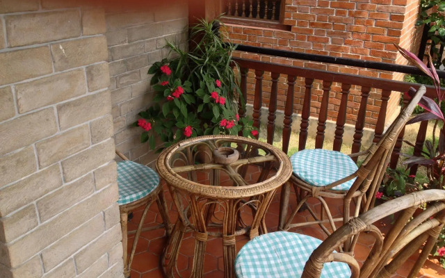 Vardan Resort n' Apartment