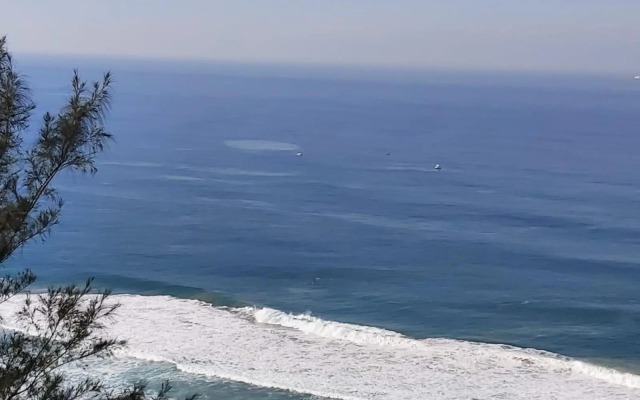 Seaside Retreat- Main House