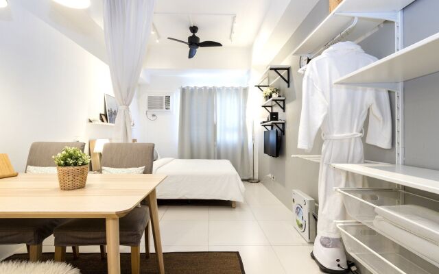 Luxury Scandinavian Studio @ The Pearl Place
