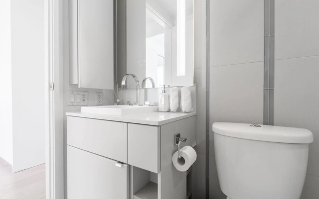 Metropolis Suites - Peter St