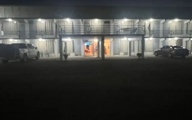 Falls of Rough Motel