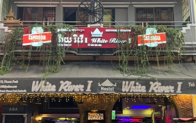 White River 1 Hostel