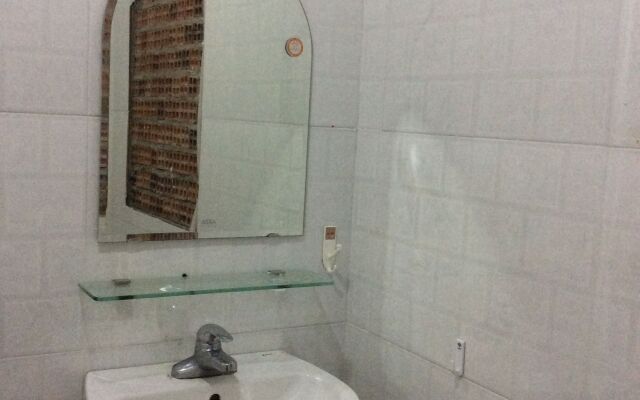 Vinabooker Huynh Tan Phat