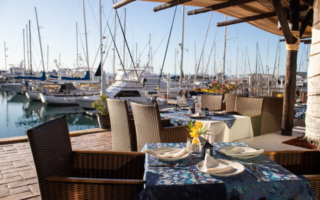 The Westmarine Waterfront Hotel