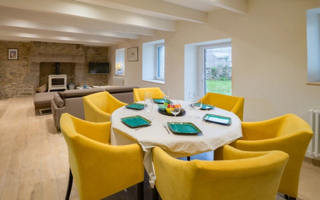 House in Lanildut Near Waterfront & Beaches