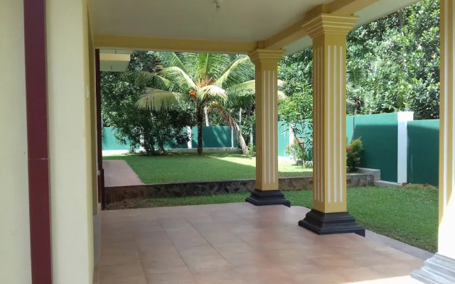 Villa Vinses In Hikkaduwa