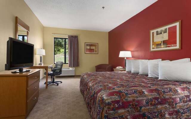 Days Inn by Wyndham Jefferson City