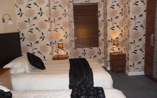 Highcliffe Holiday Apartments