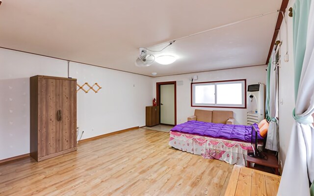 Mungyeong Ga-eun-e Garden Pension