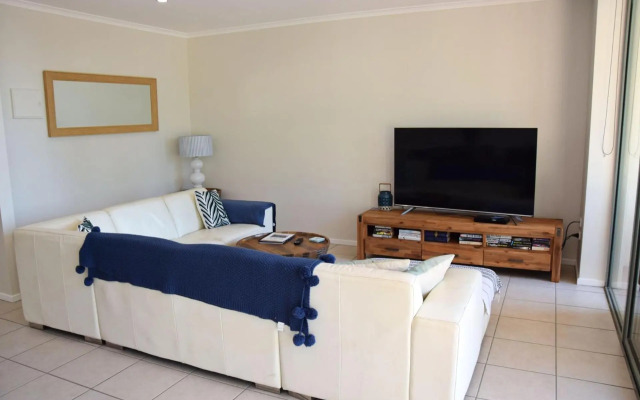 Tradewinds Apartment 4