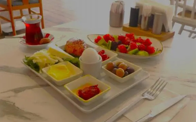 Deniz Kizi Otel Kucukkuyu