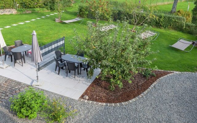 Eifel Lakeside Family Escape