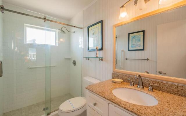 Beach Barracks by Oak Island Accommodations