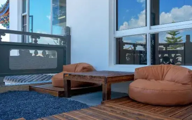 ice house younger park