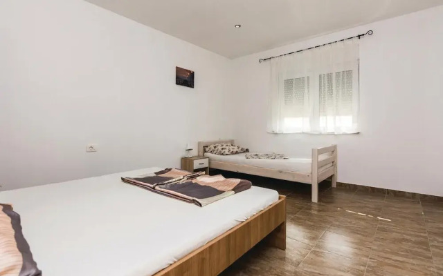 Stunning Apartment in Vir With 2 Bedrooms and Wifi