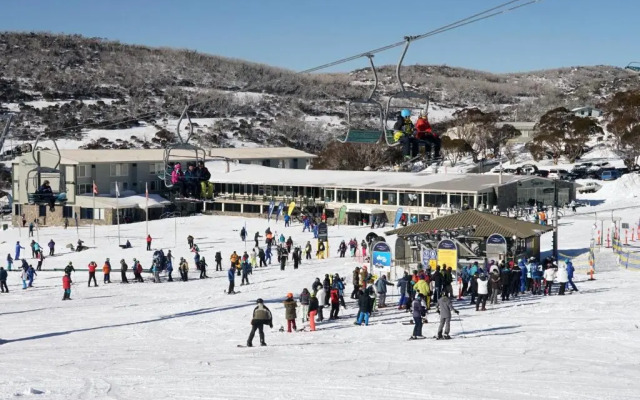 Smiggins Hotel & Chalet Apartments