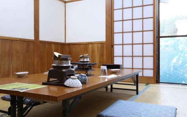 Minshuku Shiroyama