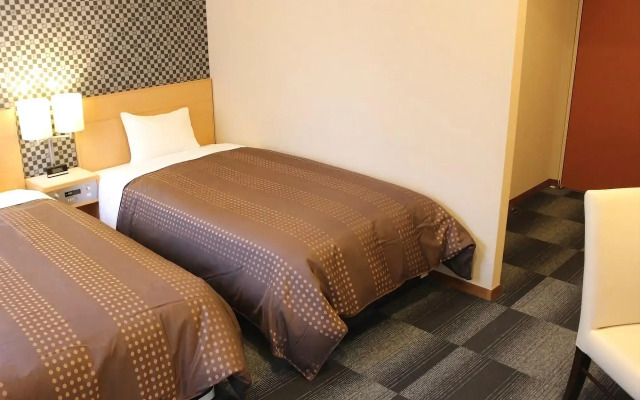 Hotel Livemax Chiba Mihama