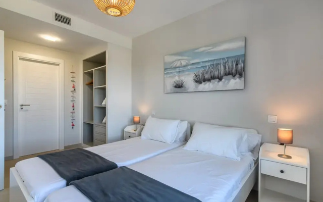 Beachfront Isla Canela Apartment