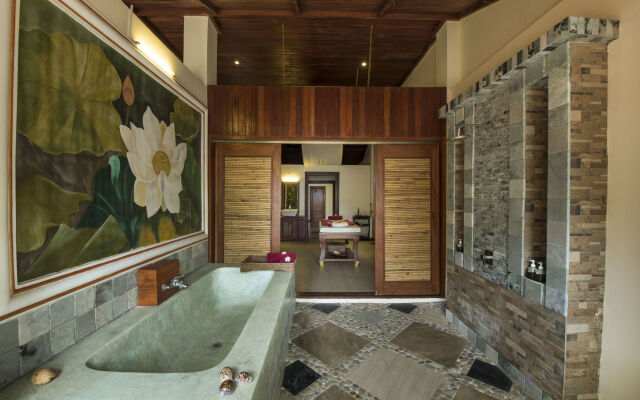 Jade Marina Resort & Spa