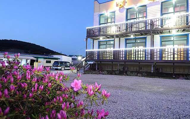 Taean Bangpo Sea Pension