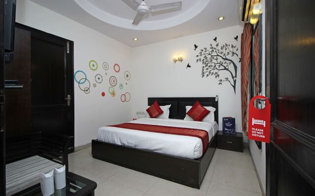 OYO 9030 Hotel Delhi Airport Plaza