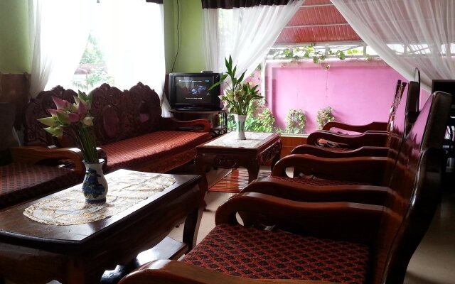 Ta Som Guesthouse & Tour Services