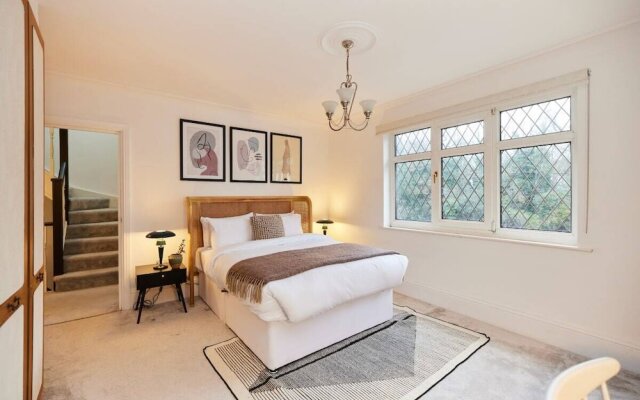 The Redbridge Sanctuary - Spacious 3bdr House With Garden