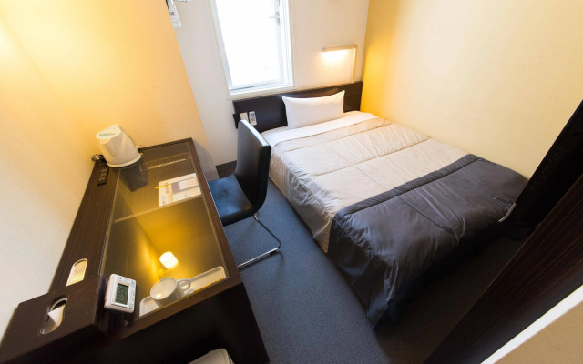 Super Hotel Shinbashi Karasumoriguchi