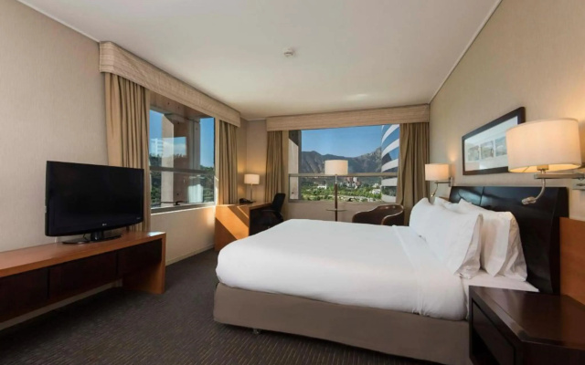 Holiday Inn Express Santiago Las Condes by IHG