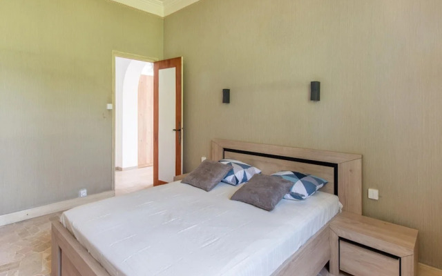 Holiday Home in Saint-julien-du-verdon With Garden