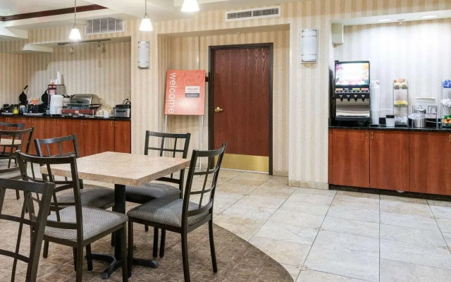 Comfort Suites Seaford